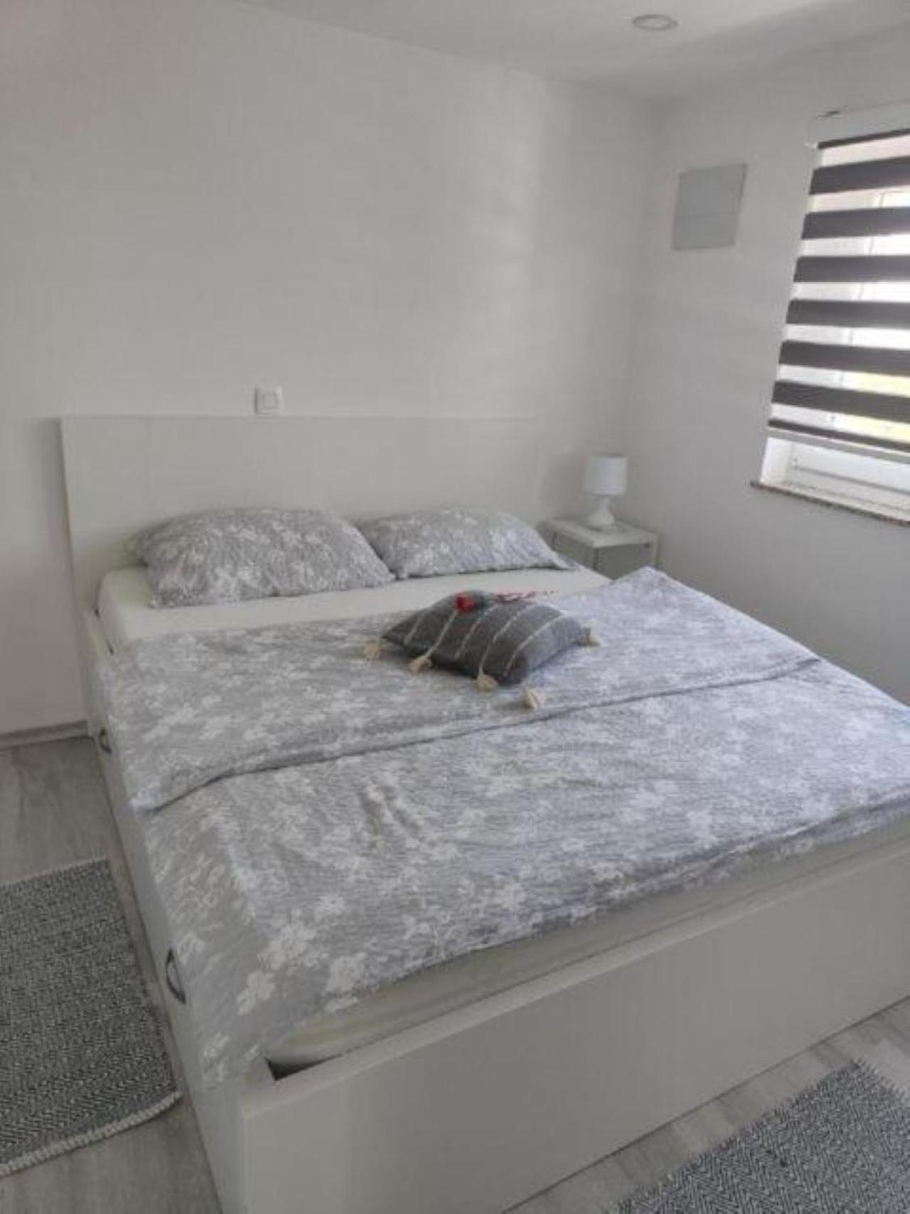 Apartma Lara Lesicno المظهر الخارجي الصورة